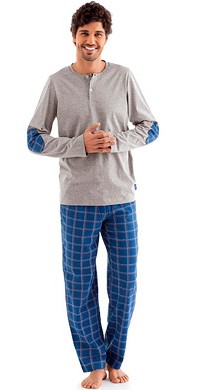 Как выспаться за короткое время › мужская шелковая пижама