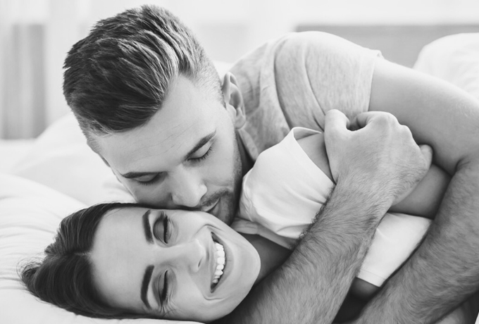 7 признаков того, что ваш партнер хочет провести с вами всю свою жизнь ›