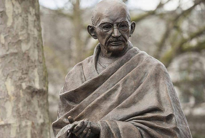 7 социальных грехов по Ганди ›