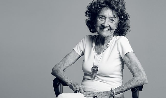 Самому старому в мире учителю йоги 101 год, но в душе она – подросток ›