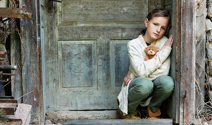 10 уроков, которые вы усвоили, испытав эмоциональное пренебрежение в детстве ›