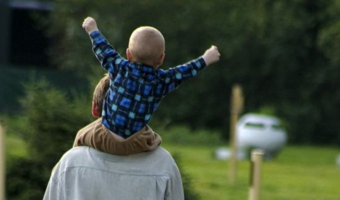 10 правил воспитания, написанных отцом в ванной во время короткого перерыва между детскими истериками ›