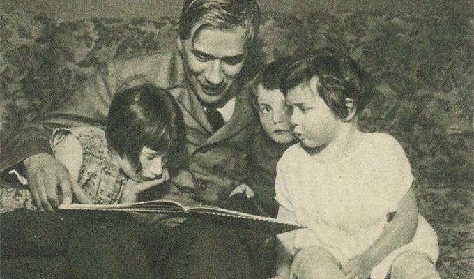 Неизвестный Корней Чуковский, сказки которого мы читаем детям до сих пор ›