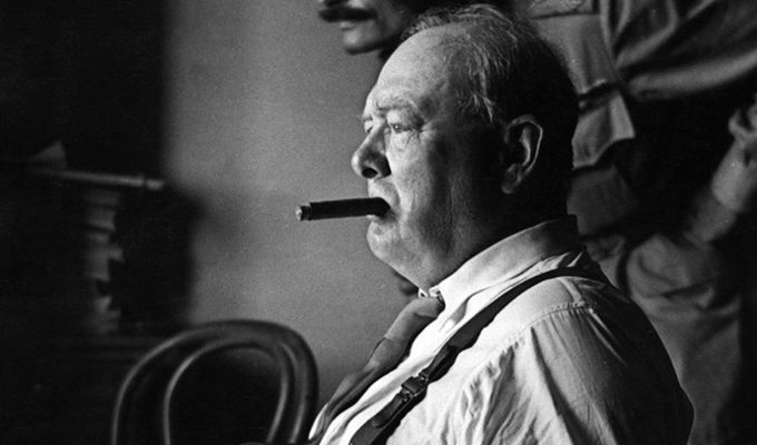 «Достойный ответ»: история об Уинстоне Черчилле, сохранявшем остроумие в любых ситуациях ›