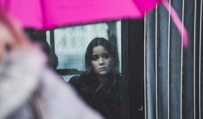 5 признаков того, что вы встречаетесь с эмоционально недоступным человеком ›